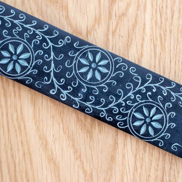 Räucherstächenhalter Speckstein mit Blumengravur, schwarz-grau